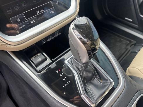 Used 2025 Subaru Outback Limited image 20