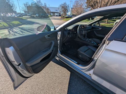 Used 2019 Audi S5 Premium Plus w/ Premium Plus image 8