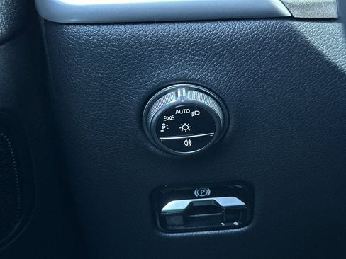 New 2026 Mercedes-Benz GLC 300 image 28