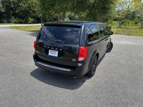 Used 2018 Dodge Grand Caravan GT FWD image 6
