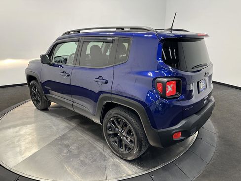 Used 2018 Jeep Renegade Altitude image 4