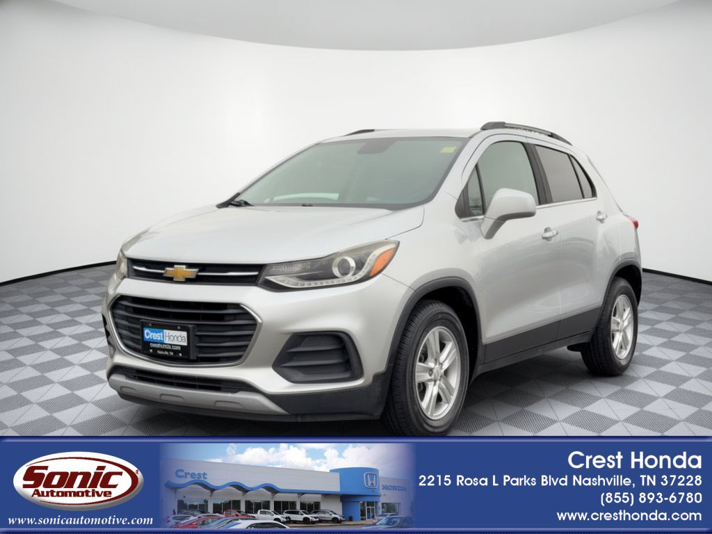 Used 2018 Chevrolet Trax LT w/ LT Convenience Package FWD image 1