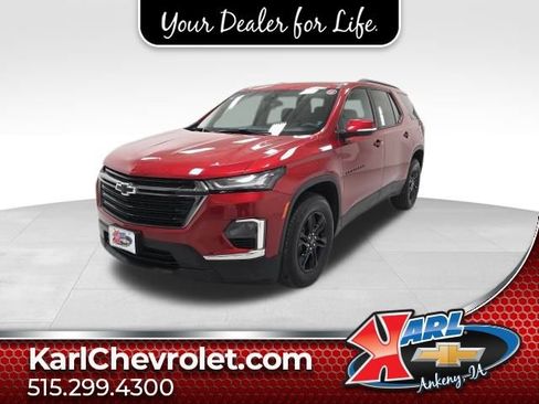 Certified 2023 Chevrolet Traverse LT image 1