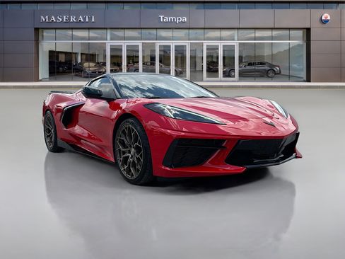 Used 2021 Chevrolet Corvette Stingray Convertible w/ Z51 Performance Package RWD image 1