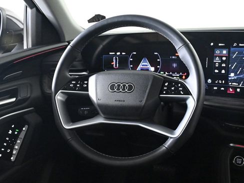 Used 2025 Audi Q5 2.0T Premium Plus image 10