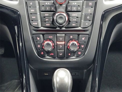 Used 2017 Buick Cascada Premium image 21