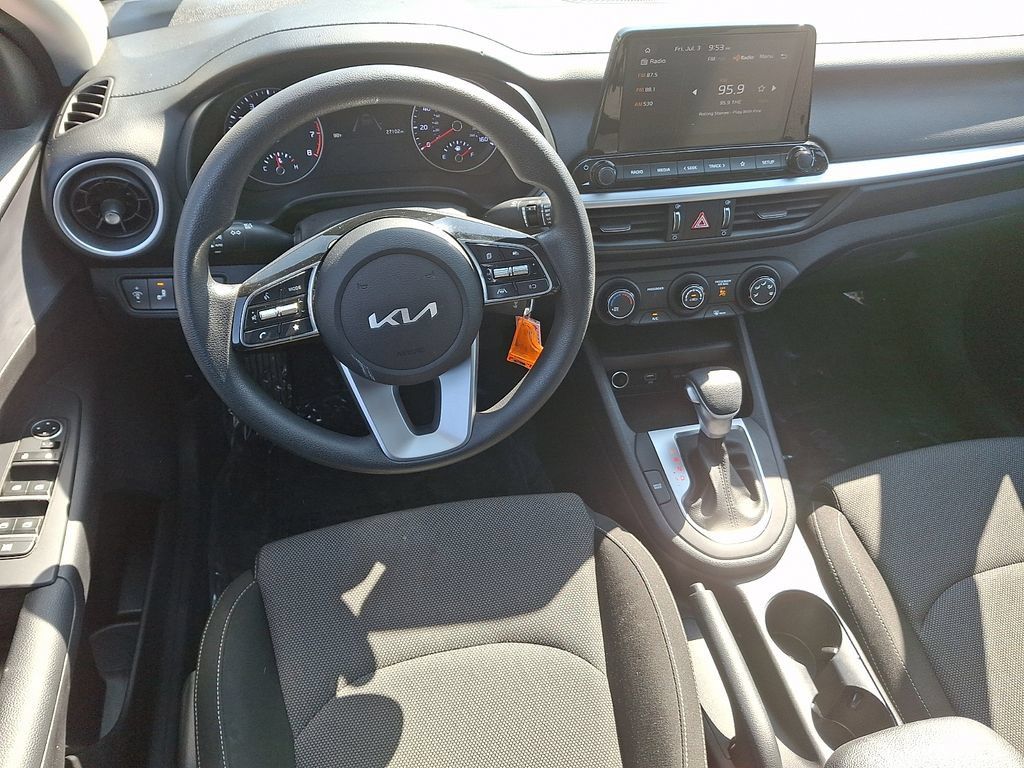Certified 2023 Kia Forte LXS w/ LXS Technology Package FWD image 12