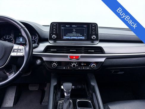 Used 2020 Kia Telluride LX AWD/4WD image 5