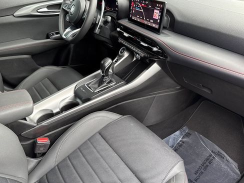 Used 2024 Dodge Hornet R/T w/ R/T Blacktop Package image 19