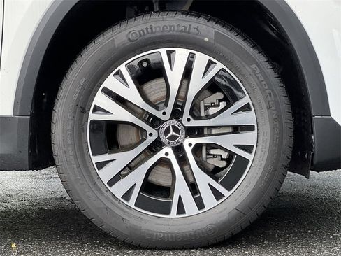 Certified 2025 Mercedes-Benz GLA 250 GLA 250 image 10