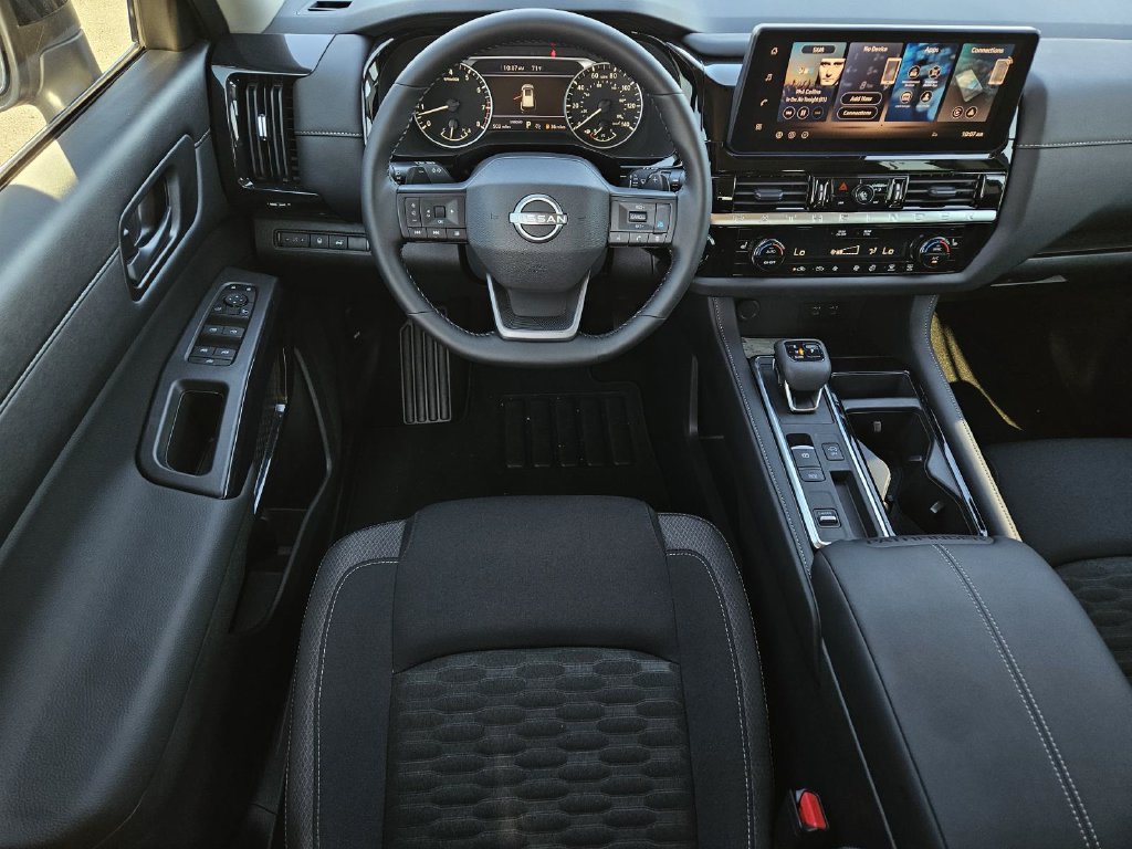 Certified 2026 Nissan Pathfinder SV FWD image 10