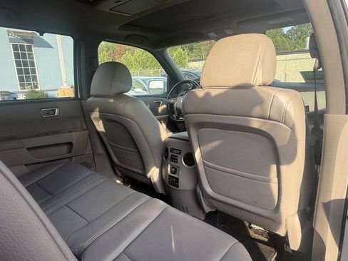 Used 2013 Honda Pilot Touring image 20