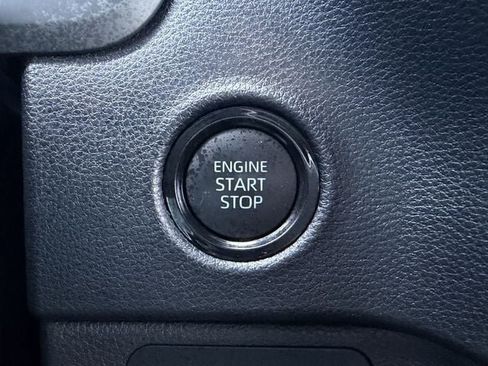 Used 2025 Toyota Tundra SR5 AWD/4WD image 21