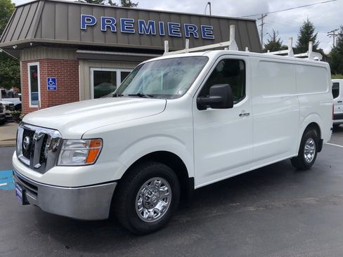 Used 2018 Nissan NV 2500 SL w/ Navigation Package image 9
