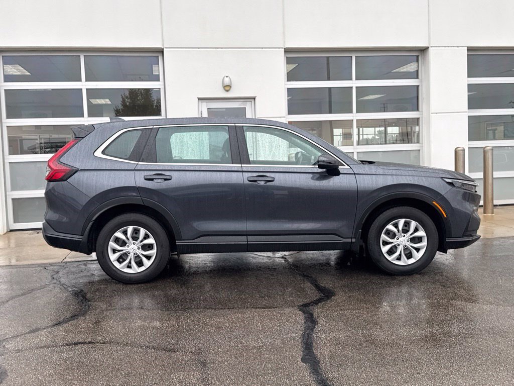 Used 2024 Honda CR-V LX image 3