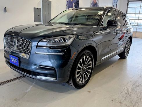 Used 2023 Lincoln Aviator Reserve w/ Equipment Group 201A image 6