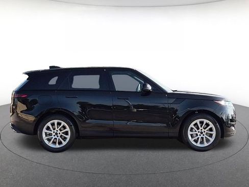 Used 2026 Land Rover Range Rover Sport SE AWD/4WD image 4