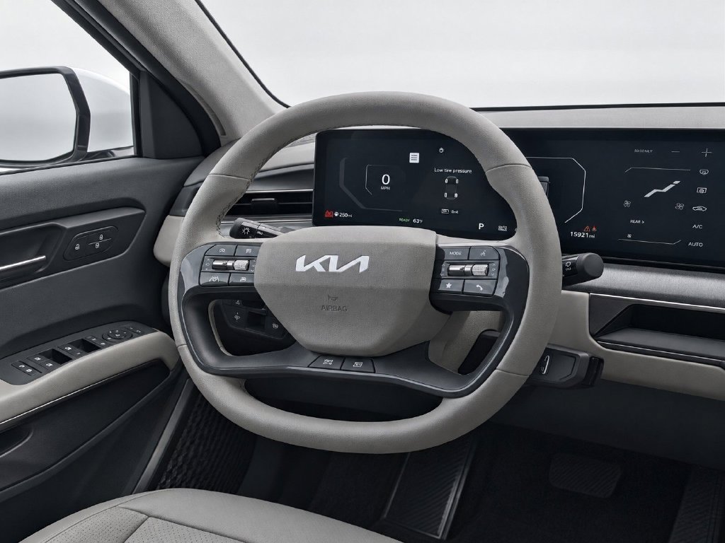 Certified 2024 Kia EV9 Wind AWD/4WD image 34