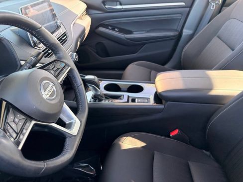 Certified 2020 Nissan Altima 2.5 SV FWD image 19