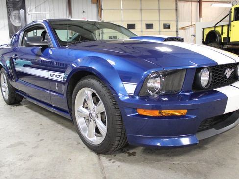 Used 2007 Ford Mustang GT Premium image 8