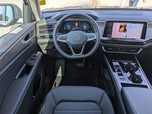 New 2026 Volkswagen Atlas SEL image 21