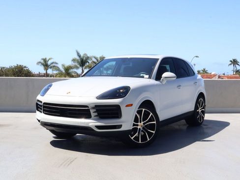 Certified 2023 Porsche Cayenne AWD/4WD image 1