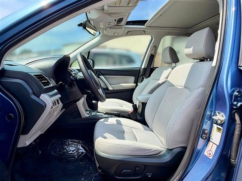 Used 2018 Subaru Forester 2.5i Premium AWD/4WD image 9