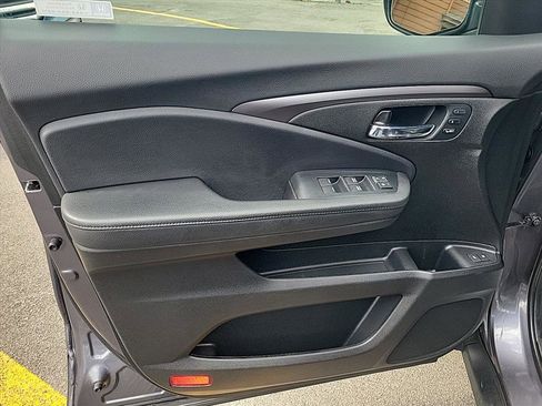 Used 2021 Honda Pilot Special Edition image 17