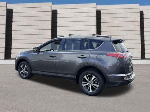 Used 2016 Toyota RAV4 XLE w/ Convenience Package AWD/4WD image 3