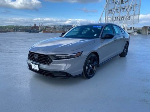 Certified 2025 Honda Accord Sport image 8
