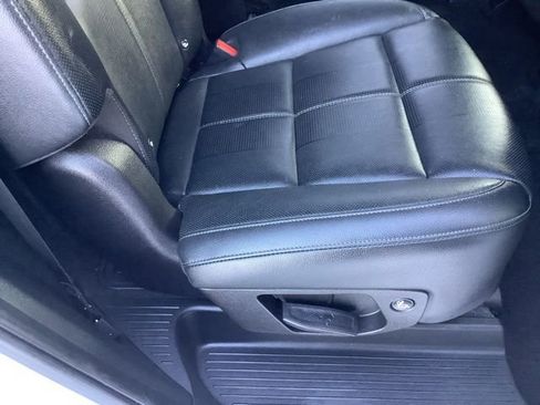 Used 2022 Kia Telluride EX w/ EX Premium Package image 13