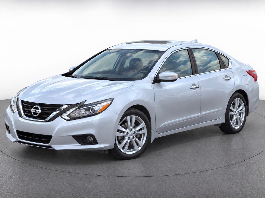 Used 2016 Nissan Altima 3.5 SL w/ 3.5 Technology Package FWD 360° Tour