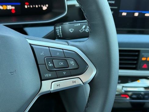 New 2026 Volkswagen Jetta SE FWD image 24