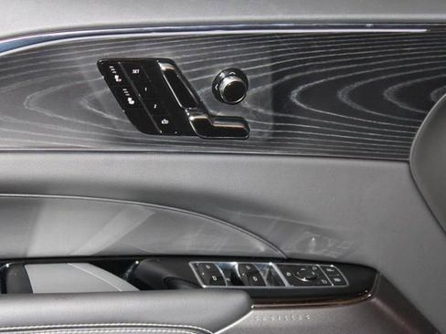 Used 2024 Cadillac Lyriq Sport image 14