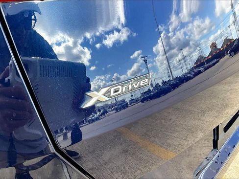 Used 2025 BMW X3 xDrive30i w/ Premium Package image 9