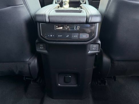 Used 2025 Toyota Grand Highlander AWD image 38