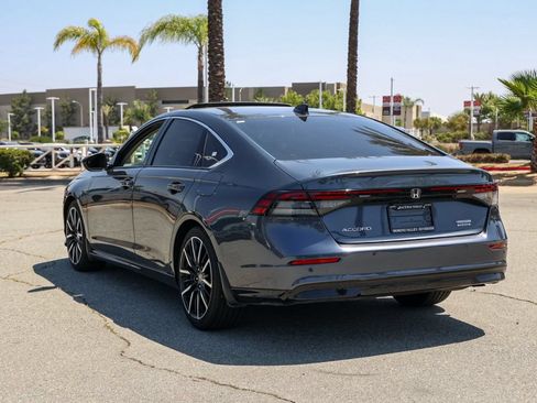 Used 2024 Honda Accord Touring image 6
