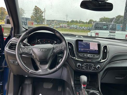 Used 2022 Chevrolet Equinox RS w/ RS Leather Package image 11