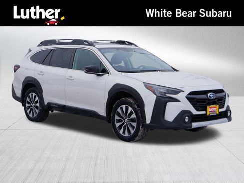 Used 2023 Subaru Outback Limited image 1