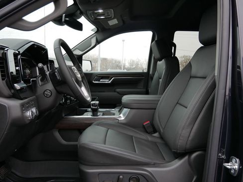 New 2026 GMC Sierra 1500 SLT w/ SLT Premium Plus Package image 7