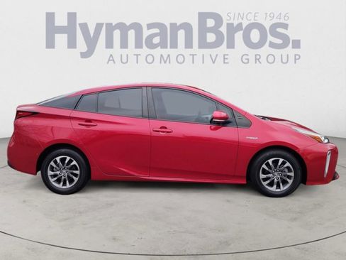Used 2022 Toyota Prius Limited w/ Premium Convenience Package image 2