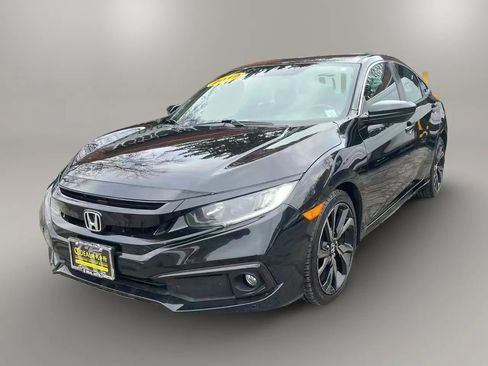 Used 2019 Honda Civic Sport image 3