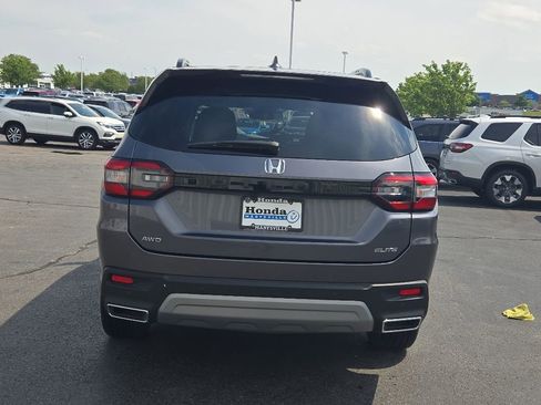 Certified 2024 Honda Pilot Elite image 6