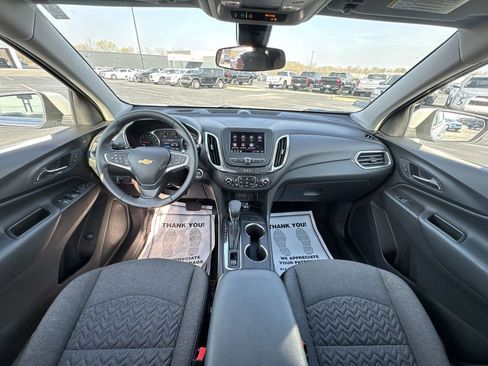 Used 2024 Chevrolet Equinox LT image 21