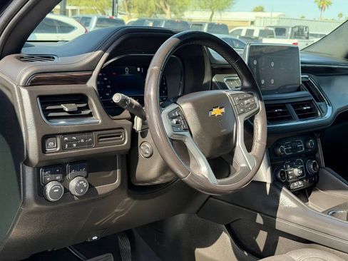 Used 2022 Chevrolet Tahoe LT w/ Luxury Package AWD/4WD image 20