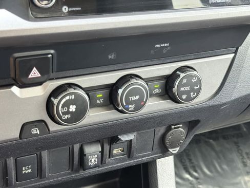 Used 2020 Toyota Tacoma SR5 image 14