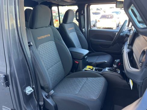 New 2026 Jeep Gladiator Mojave image 20