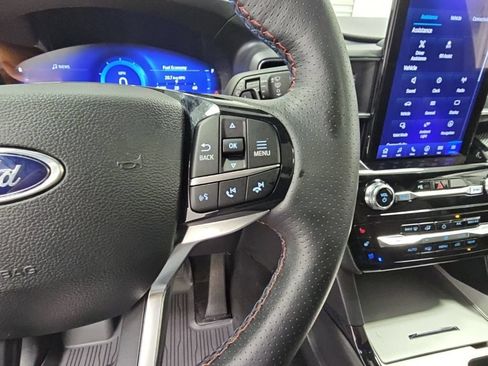 Used 2023 Ford Explorer ST w/ Equipment Group 401A AWD/4WD image 29