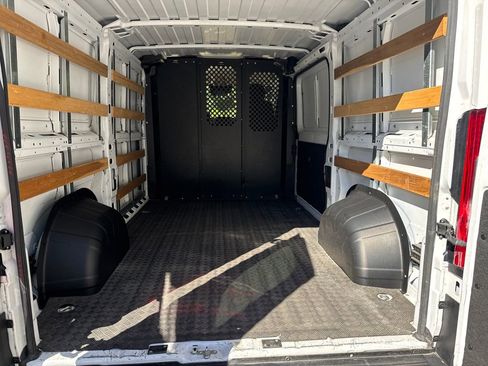 Used 2023 RAM ProMaster 2500 image 27