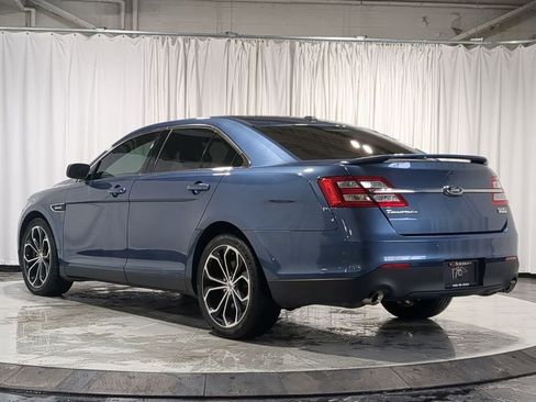 Used 2018 Ford Taurus SHO image 15